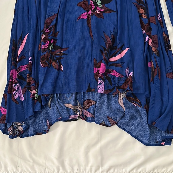 Free People - Picture 4 of 5